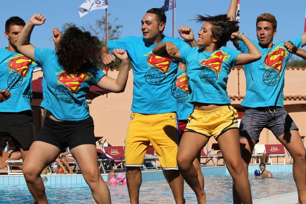 מלון באיה סרדיניה Club Esse Cala Bitta מראה חיצוני תמונה